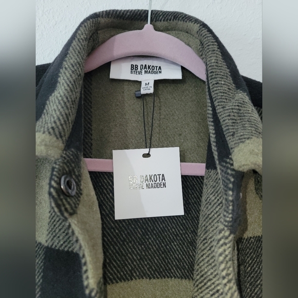 Steve Madden Green and Black Plaid Coat - Picture 3 of 11